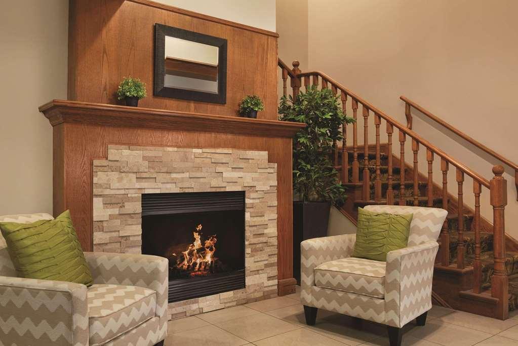 Country Inn & Suites By Radisson, Saskatoon, Sk Dalaman gambar