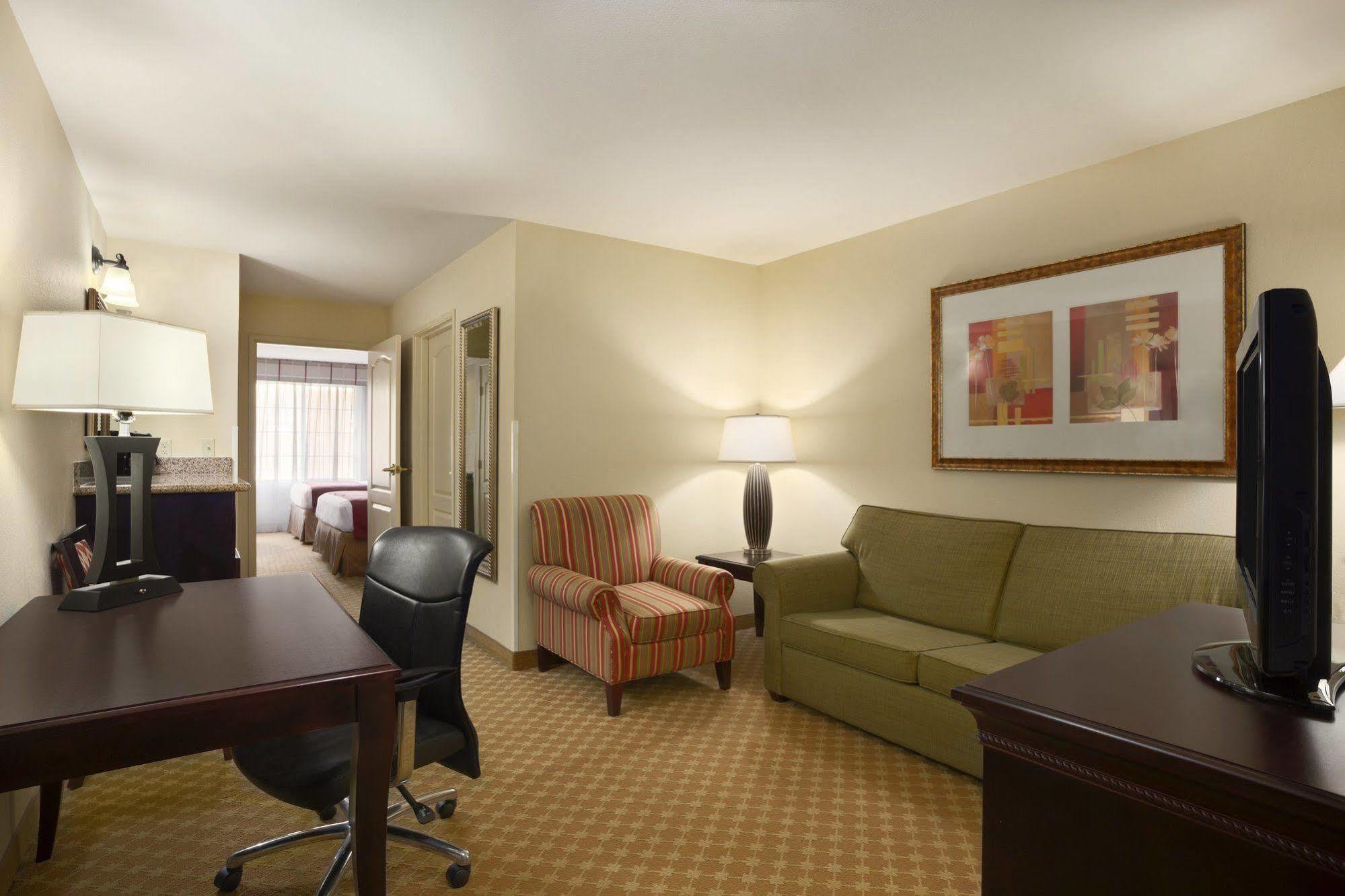 Country Inn & Suites By Radisson, Saskatoon, Sk Luaran gambar